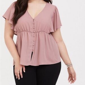 Torrid Women's Georgette Button Front Flutter Sleeve Blouse Blush Pink Size 4